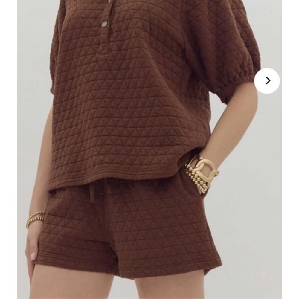 Entro Quilted High Waisted Drawstring Shorts in Espresso, S